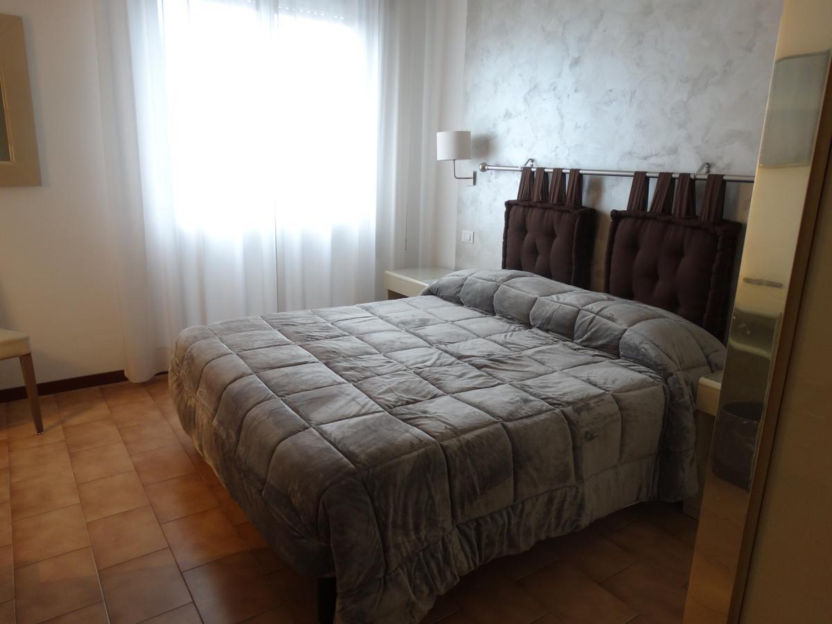 Locanda Il Burchiello Oriago Di Mira Exterior foto